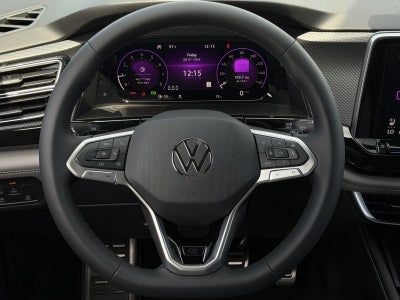 2026 Volkswagen Atlas Cross Sport 2.0T SEL R-Line Black