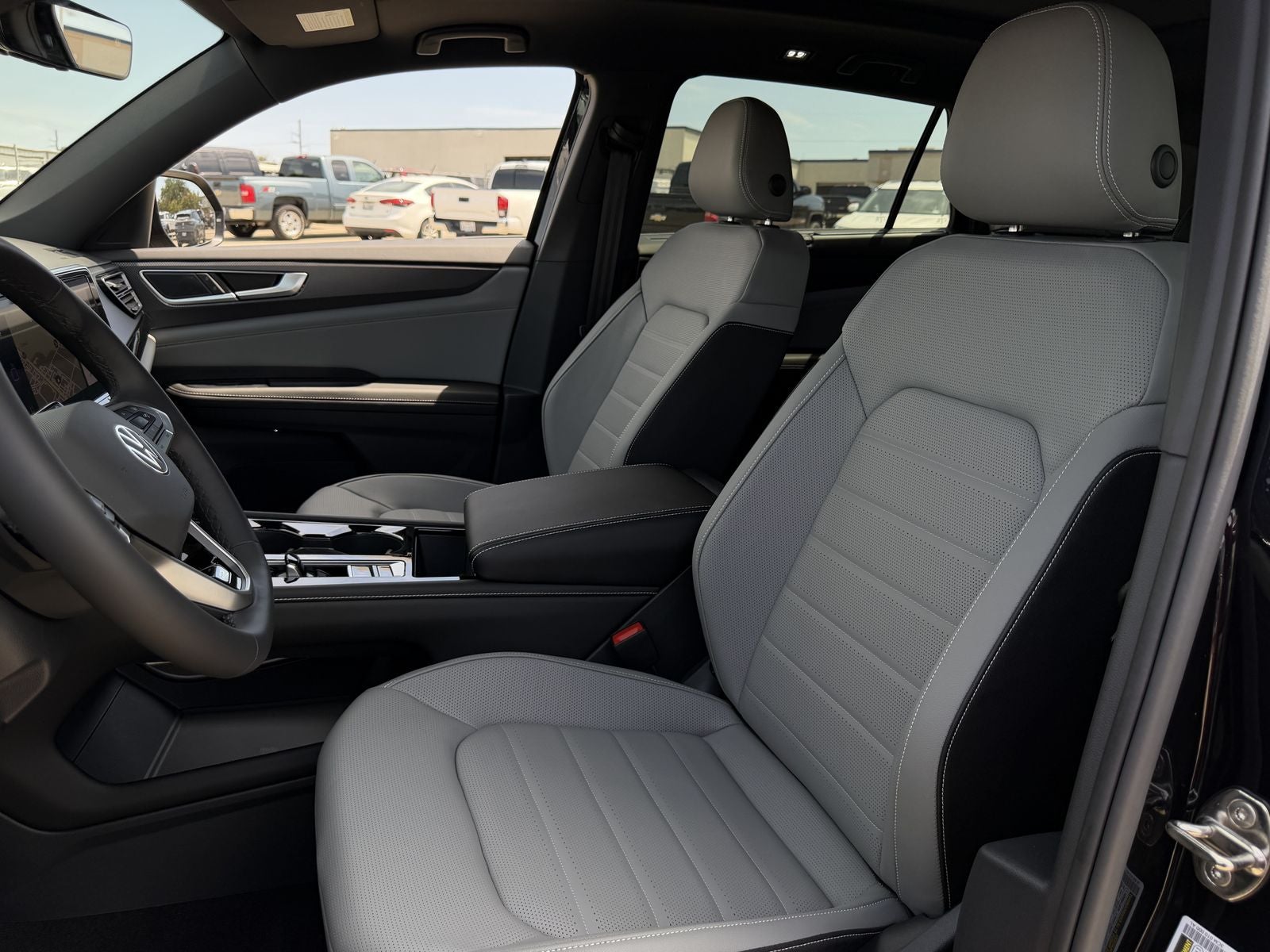 2026 Volkswagen Atlas Cross Sport 2.0T SEL R-Line Black