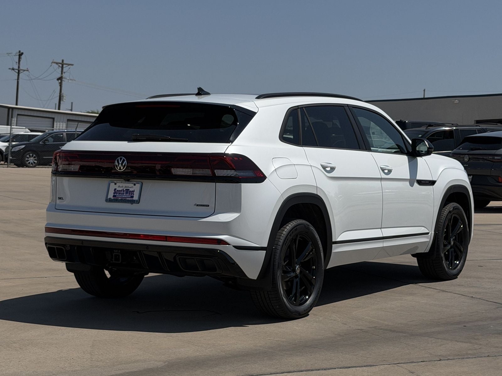 2026 Volkswagen Atlas Cross Sport 2.0T SEL R-Line Black