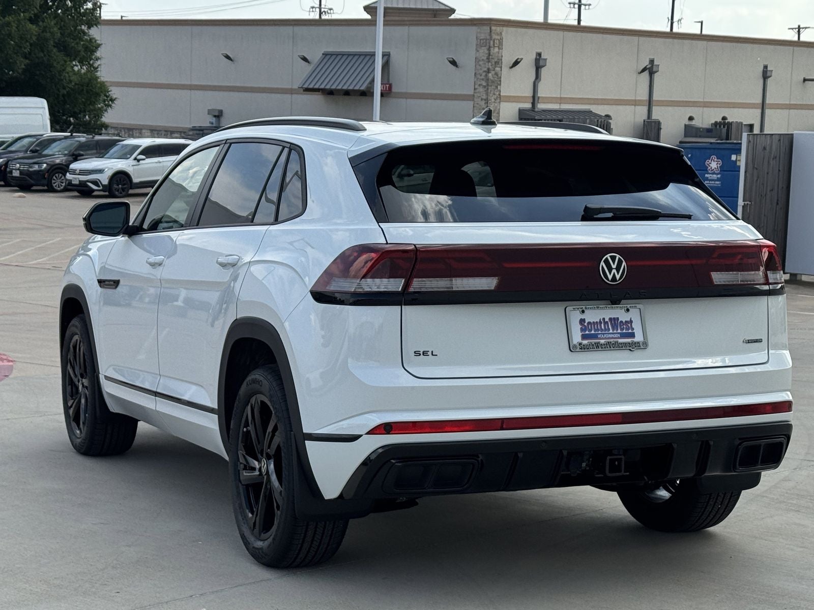 2026 Volkswagen Atlas Cross Sport 2.0T SEL R-Line Black