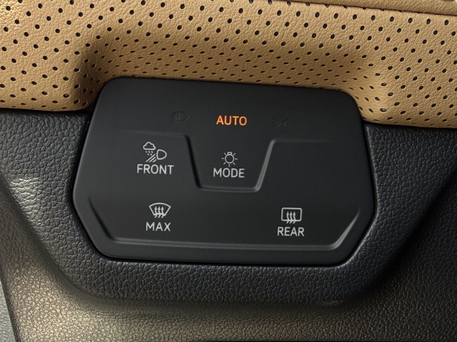 2026 Volkswagen Atlas Cross Sport 2.0T SEL