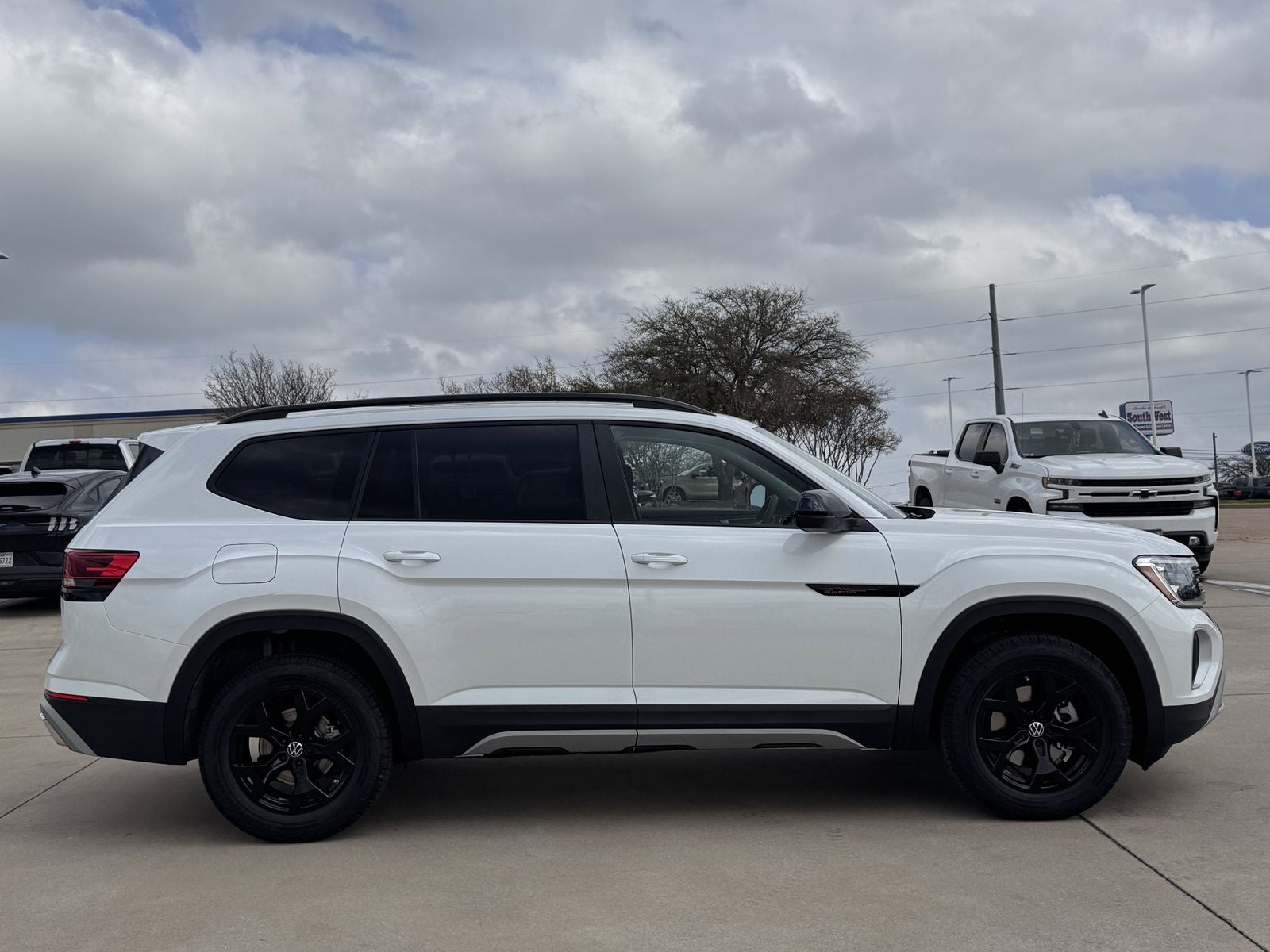 2026 Volkswagen Atlas 2.0T Peak Edition