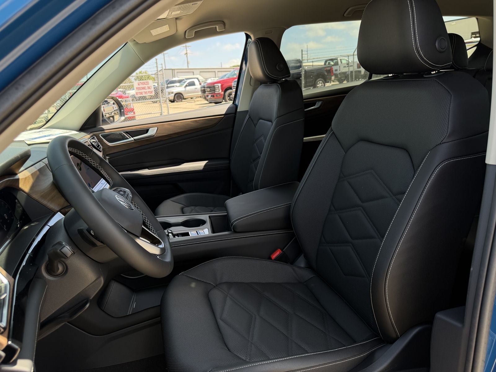 2026 Volkswagen Atlas 2.0T SE