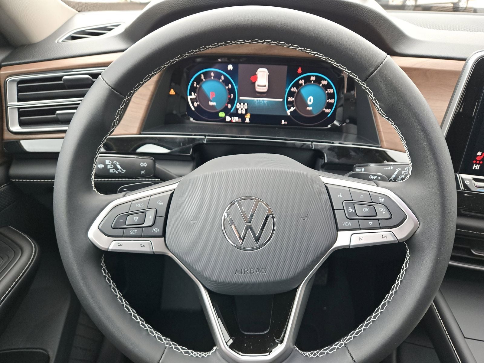 2026 Volkswagen Atlas 2.0T SE