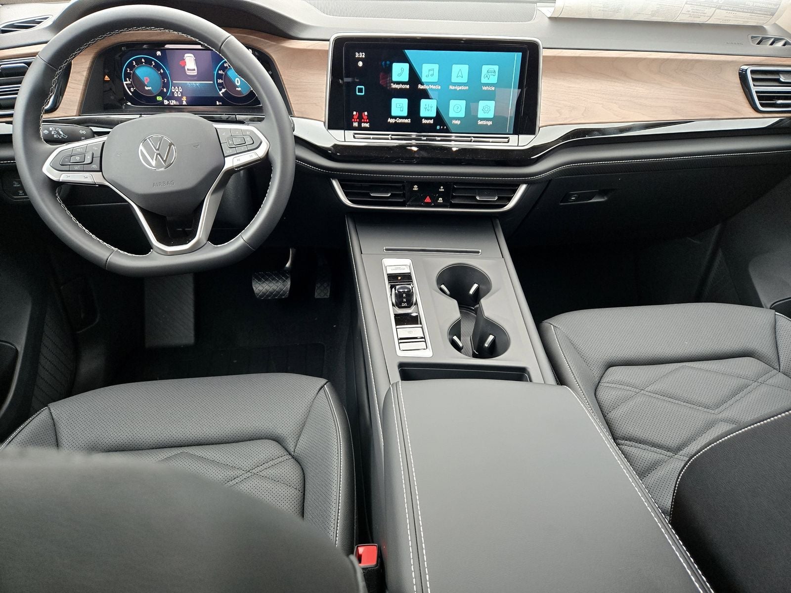 2026 Volkswagen Atlas 2.0T SE