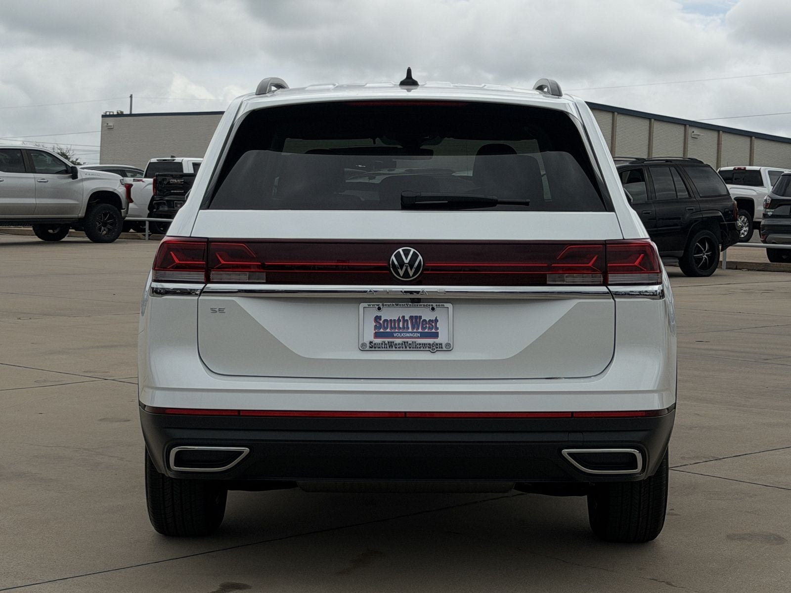 2026 Volkswagen Atlas 2.0T SE