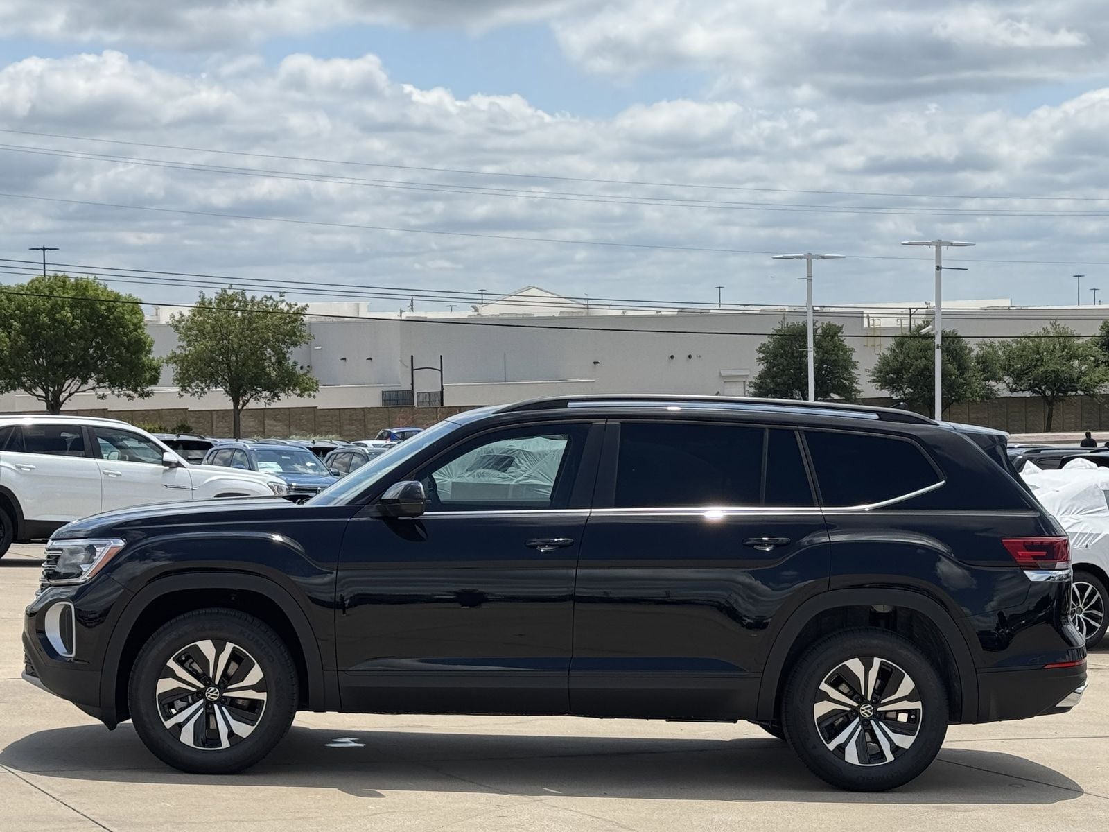 2026 Volkswagen Atlas 2.0T SE