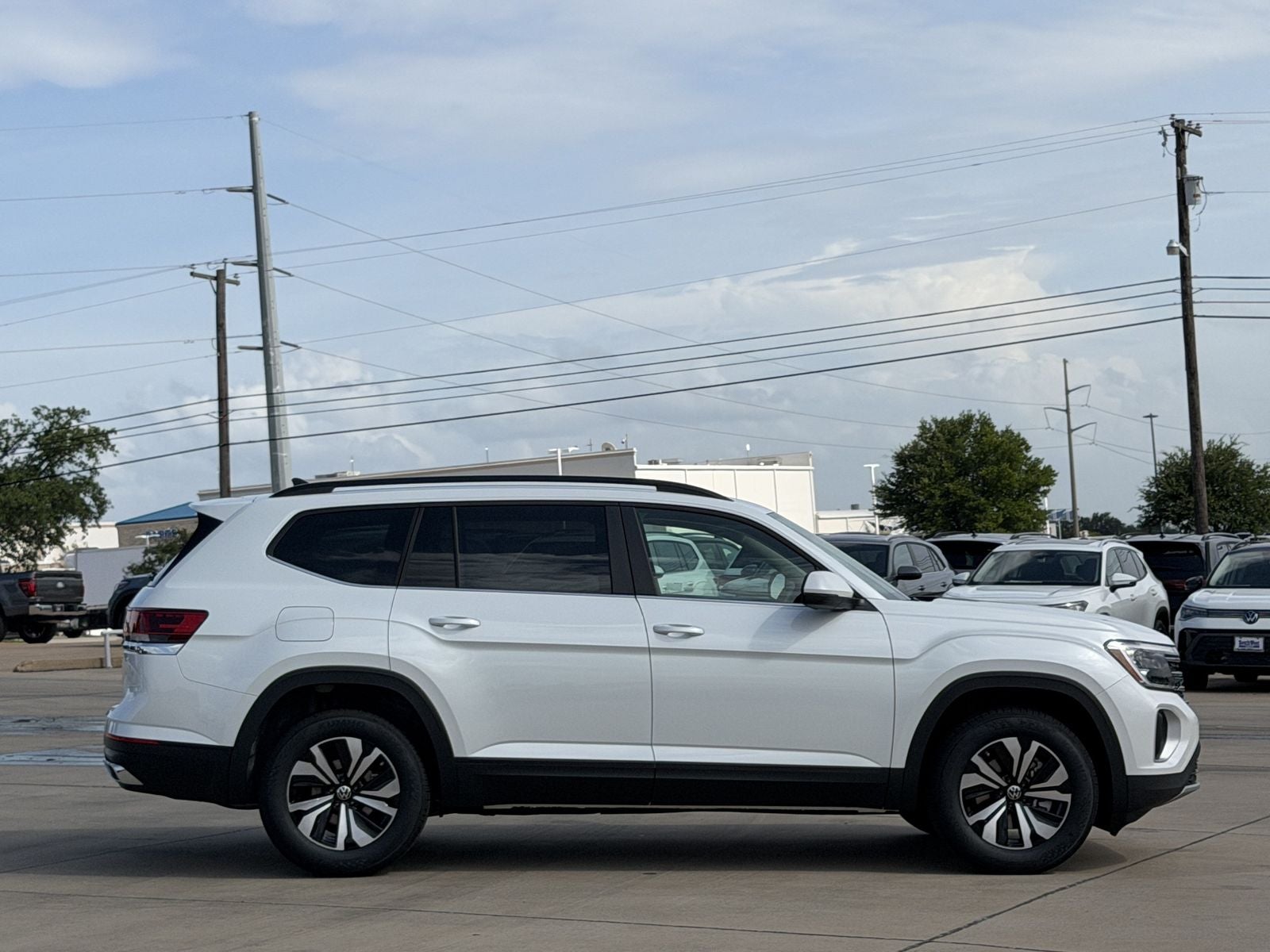 2026 Volkswagen Atlas 2.0T SE