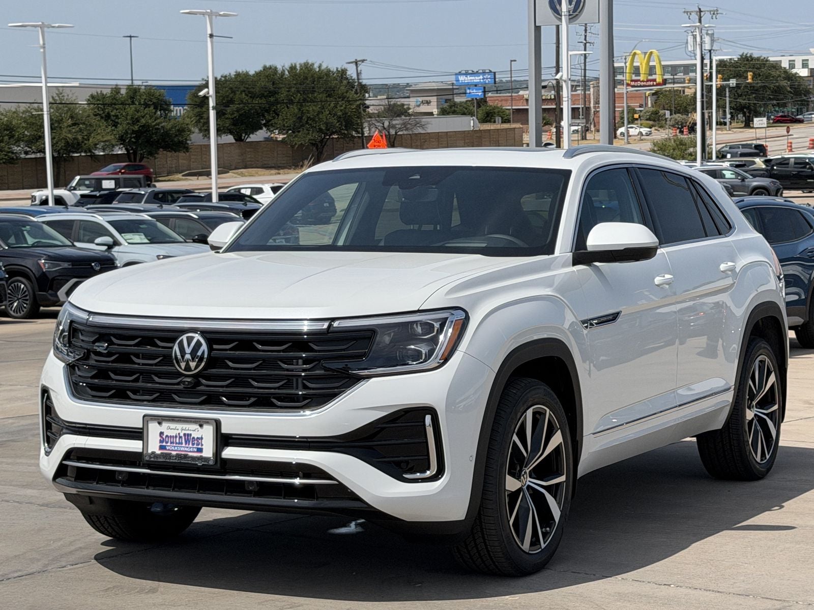 2026 Volkswagen Atlas Cross Sport 2.0T SEL Premium R-Line