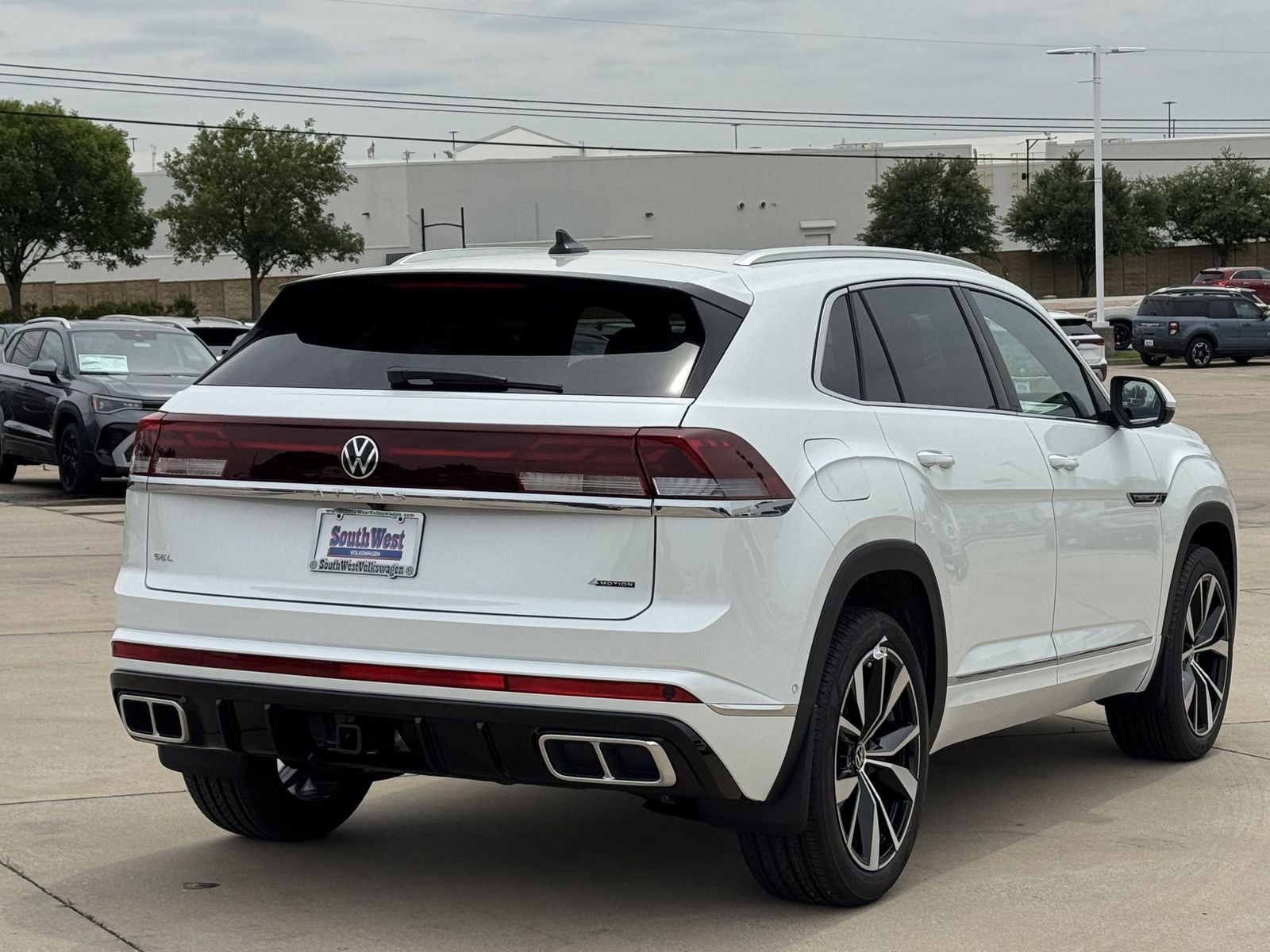 2026 Volkswagen Atlas Cross Sport 2.0T SEL Premium R-Line