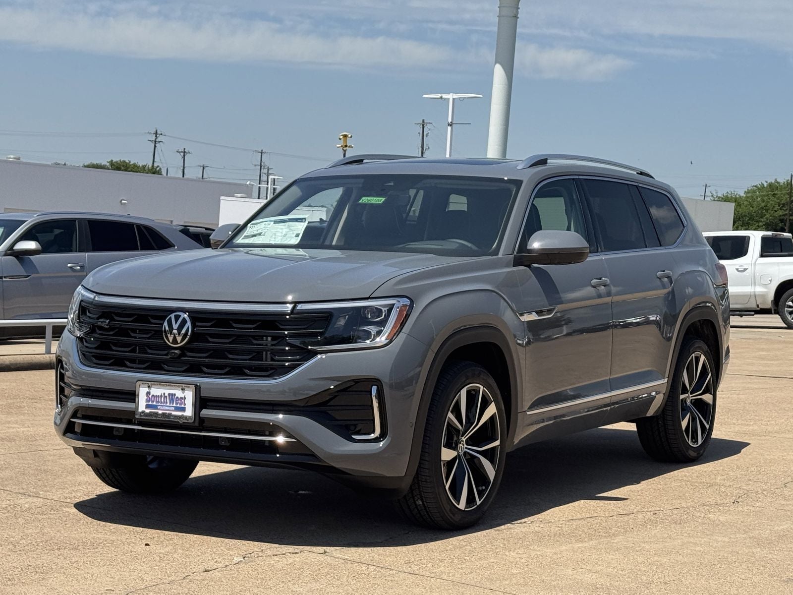 2026 Volkswagen Atlas 2.0T SEL Premium R-Line