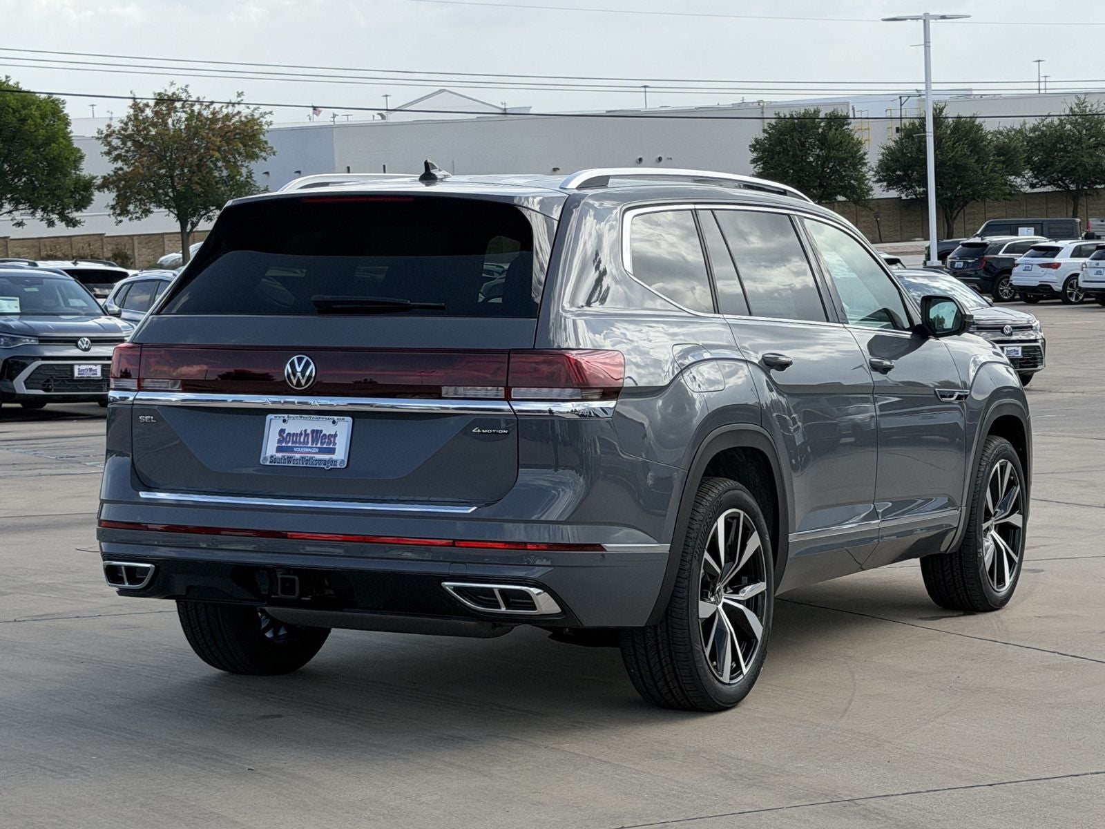 2026 Volkswagen Atlas 2.0T SEL Premium R-Line