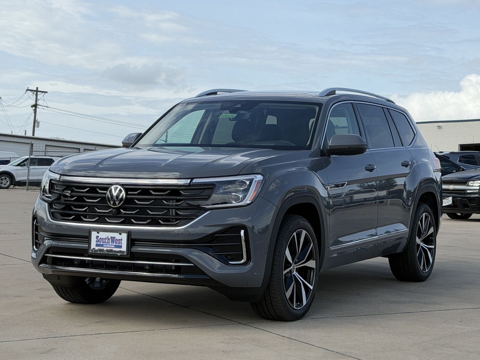 2026 Volkswagen Atlas 2.0T SEL Premium R-Line