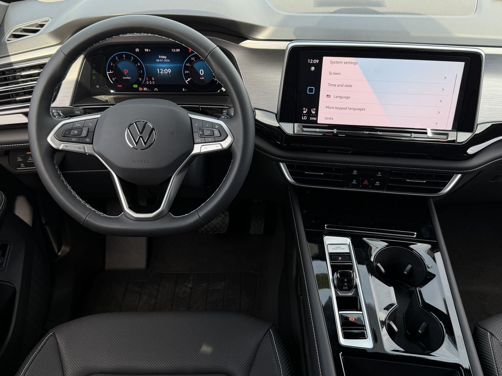 2026 Volkswagen Atlas Cross Sport 2.0T SE W/TECHNOLOGY
