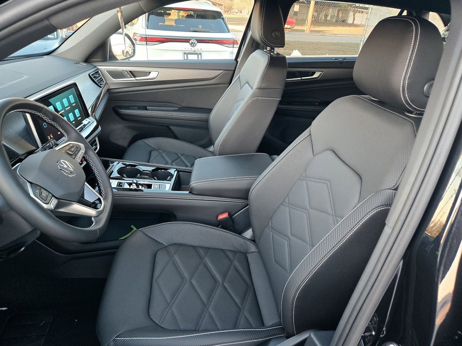 2026 Volkswagen Atlas Cross Sport 2.0T SE W/TECHNOLOGY