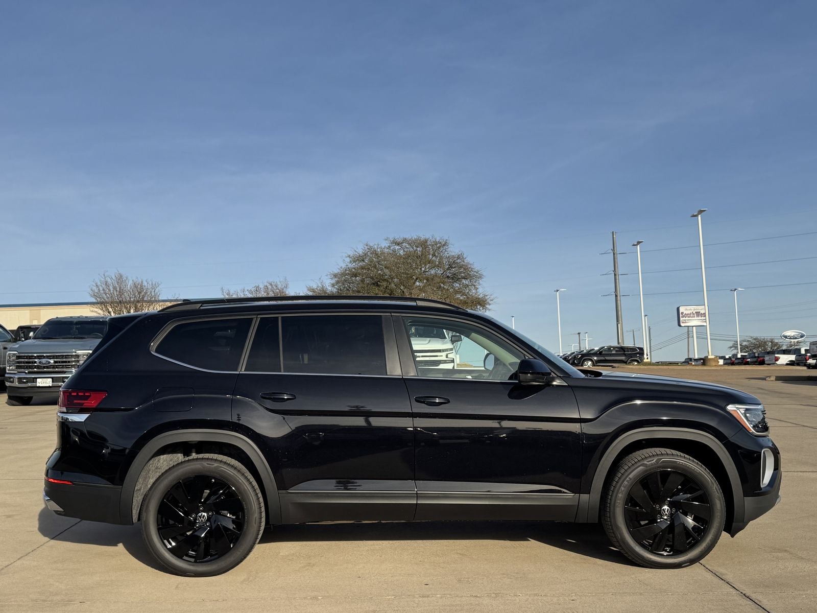 2026 Volkswagen Atlas 2.0T SE W/TECHNOLOGY