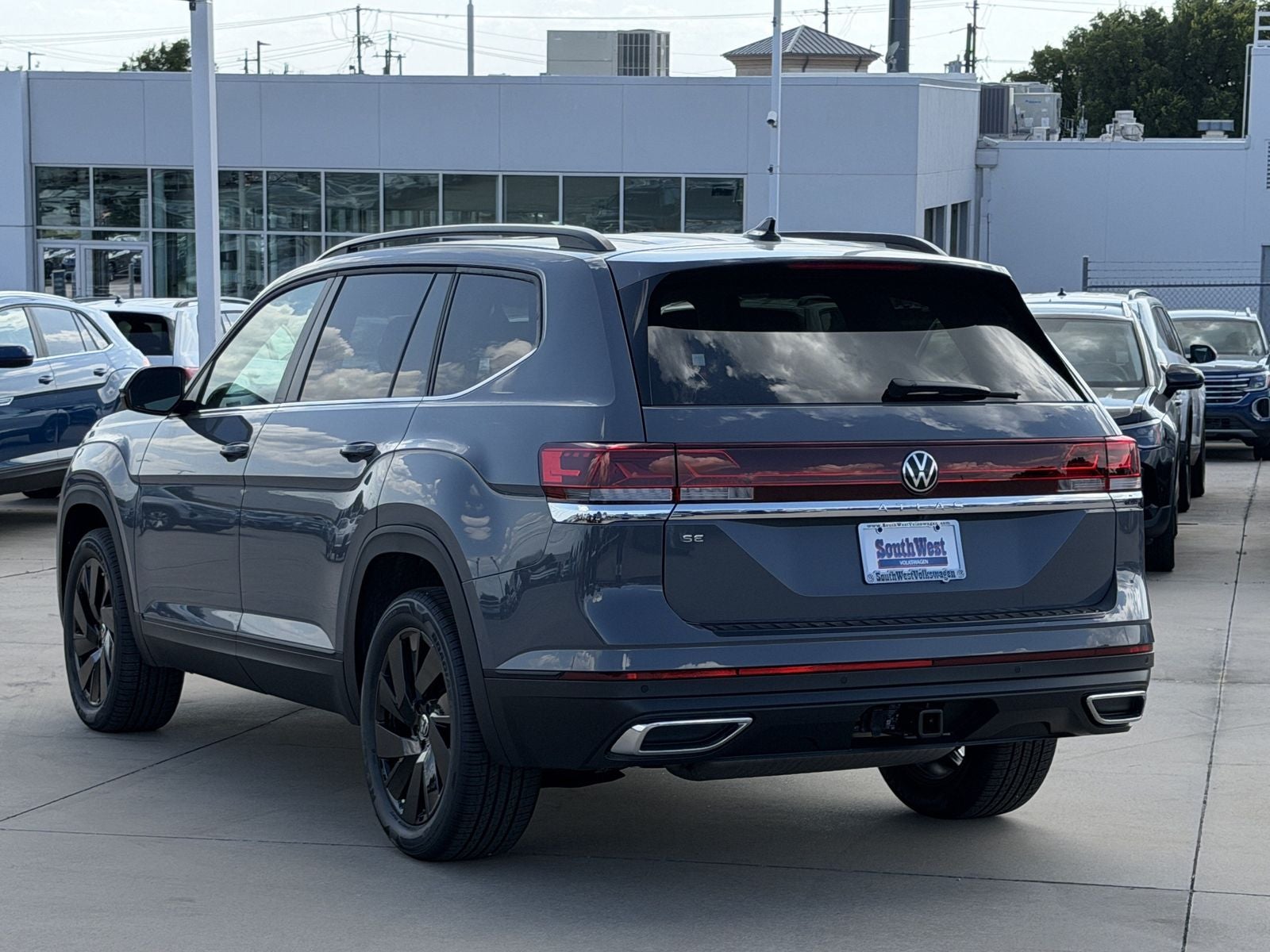 2026 Volkswagen Atlas 2.0T SE W/TECHNOLOGY