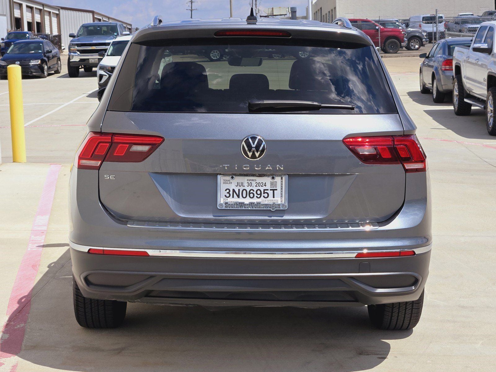 2024 Volkswagen Tiguan 2.0T SE