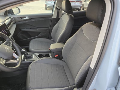 2026 Volkswagen Taos 1.5T SE Black