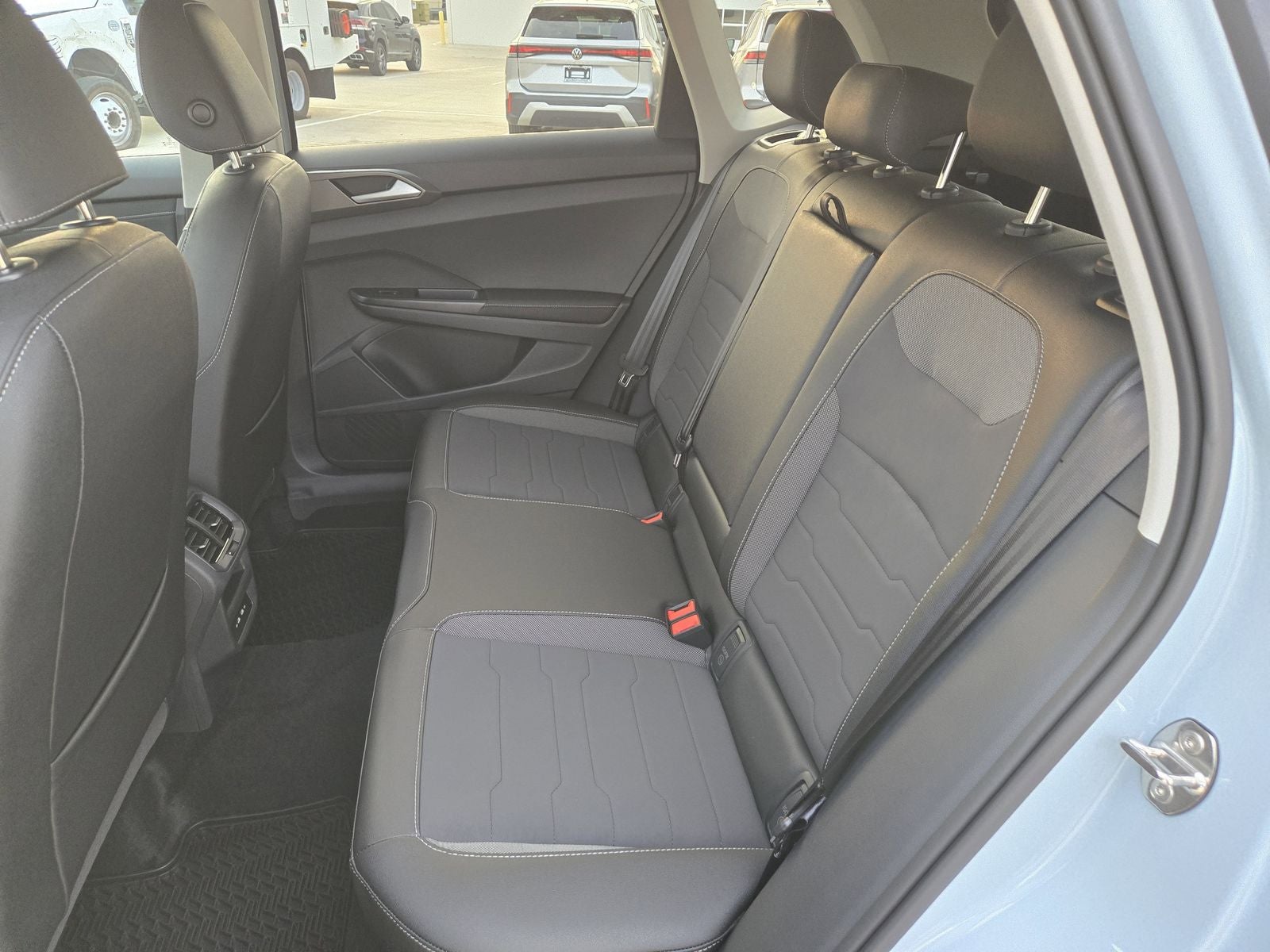 2026 Volkswagen Taos 1.5T SE Black