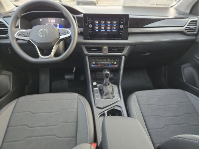 2026 Volkswagen Taos 1.5T SE Black