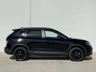2026 Volkswagen Taos 1.5T SE Black