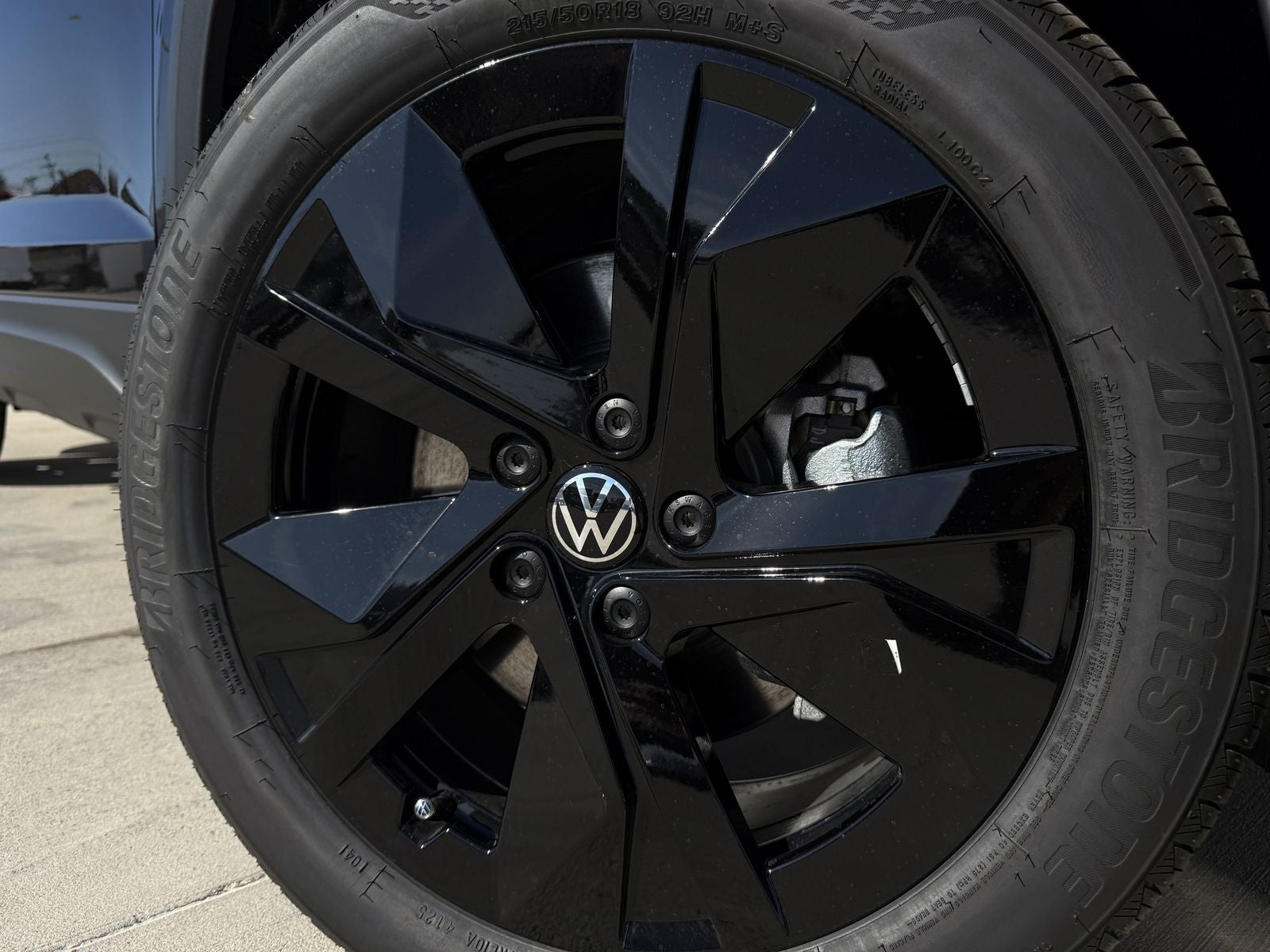 2026 Volkswagen Taos 1.5T SE Black