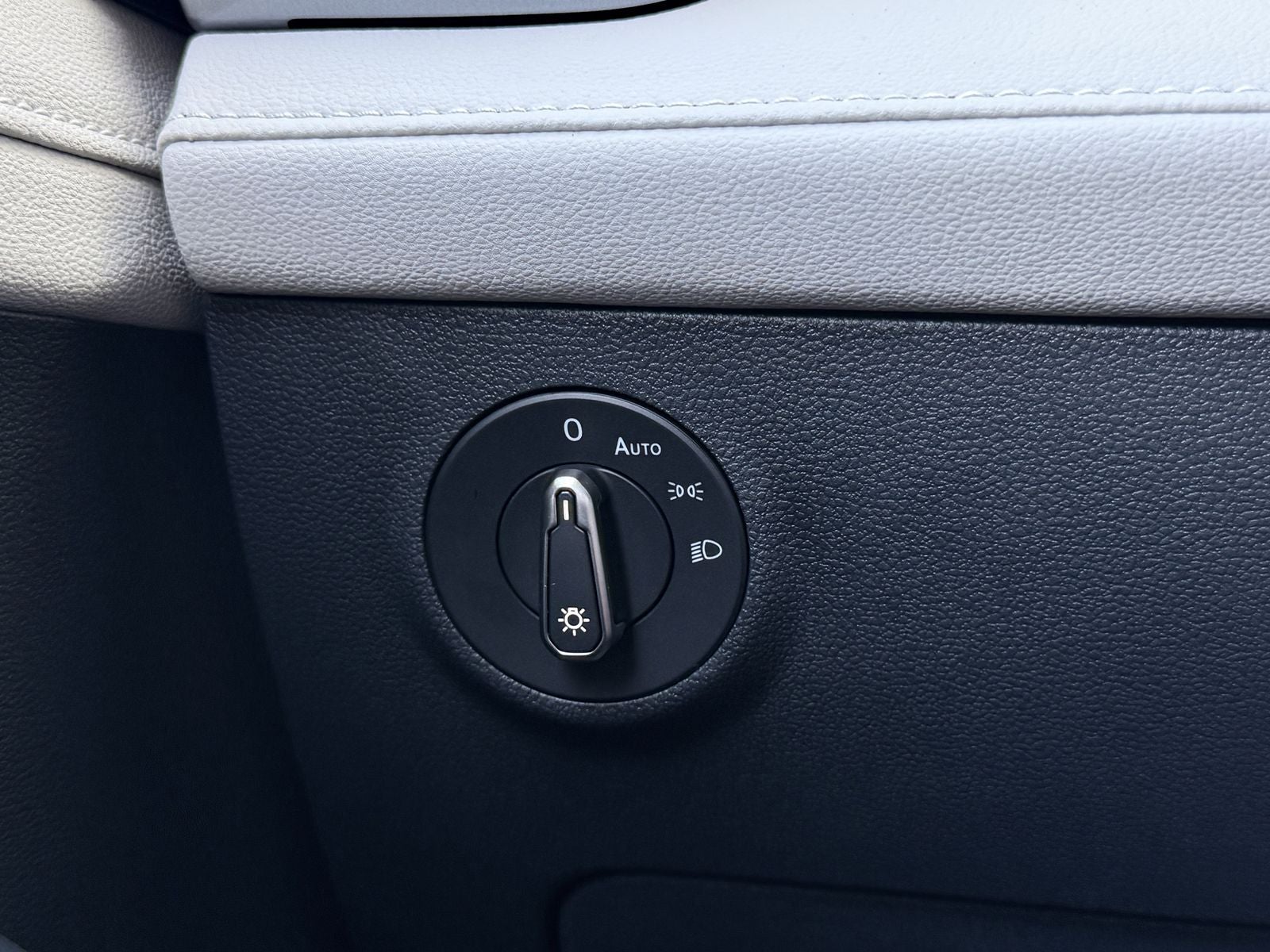 2026 Volkswagen Taos 1.5T SEL