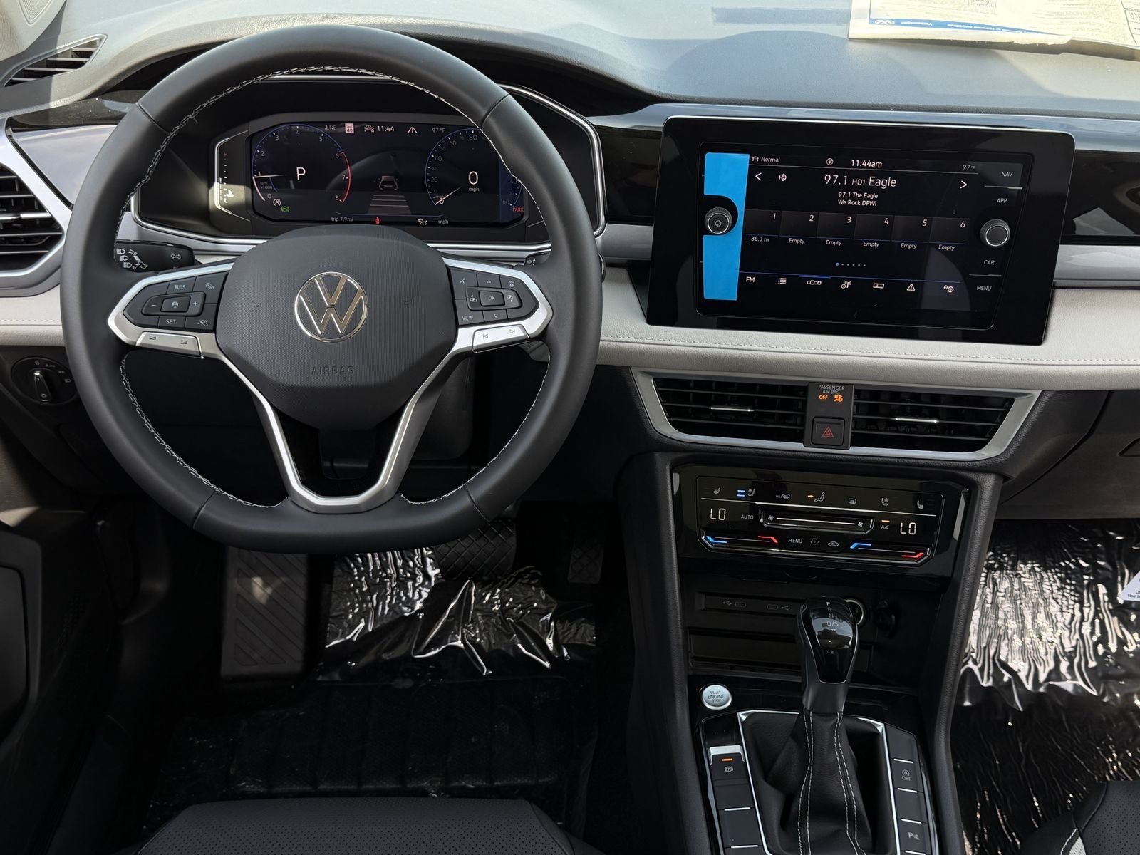 2026 Volkswagen Taos 1.5T SEL