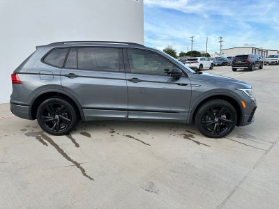 2024 Volkswagen Tiguan 2.0T SE R-Line Black