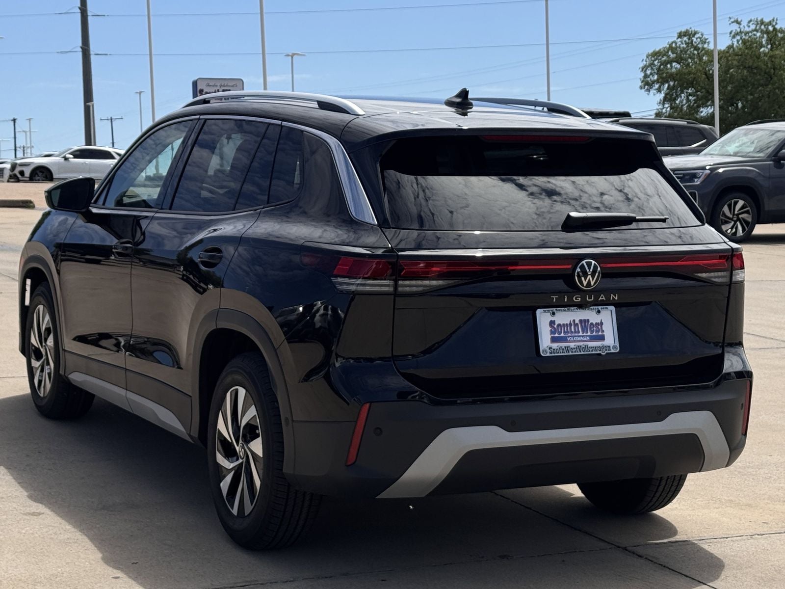 2026 Volkswagen Tiguan 2.0T S