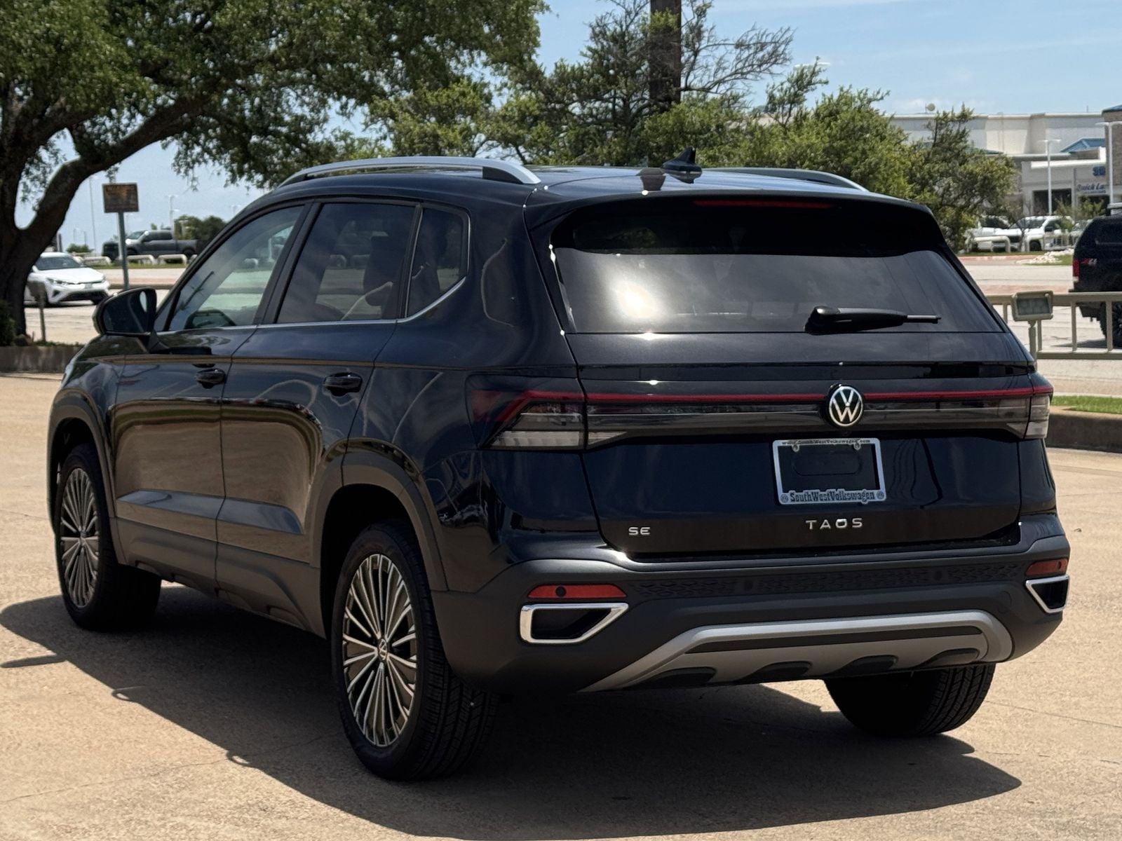 2025 Volkswagen Taos 1.5T SE