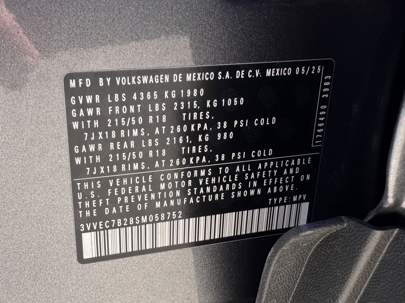 2025 Volkswagen Taos 1.5T SE