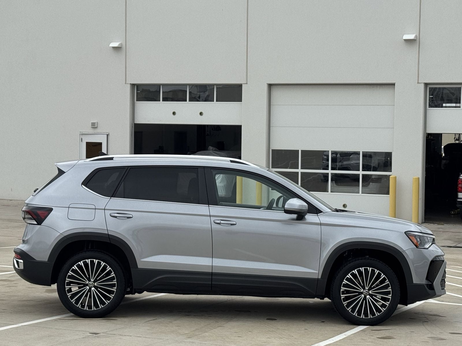 2025 Volkswagen Taos 1.5T SE