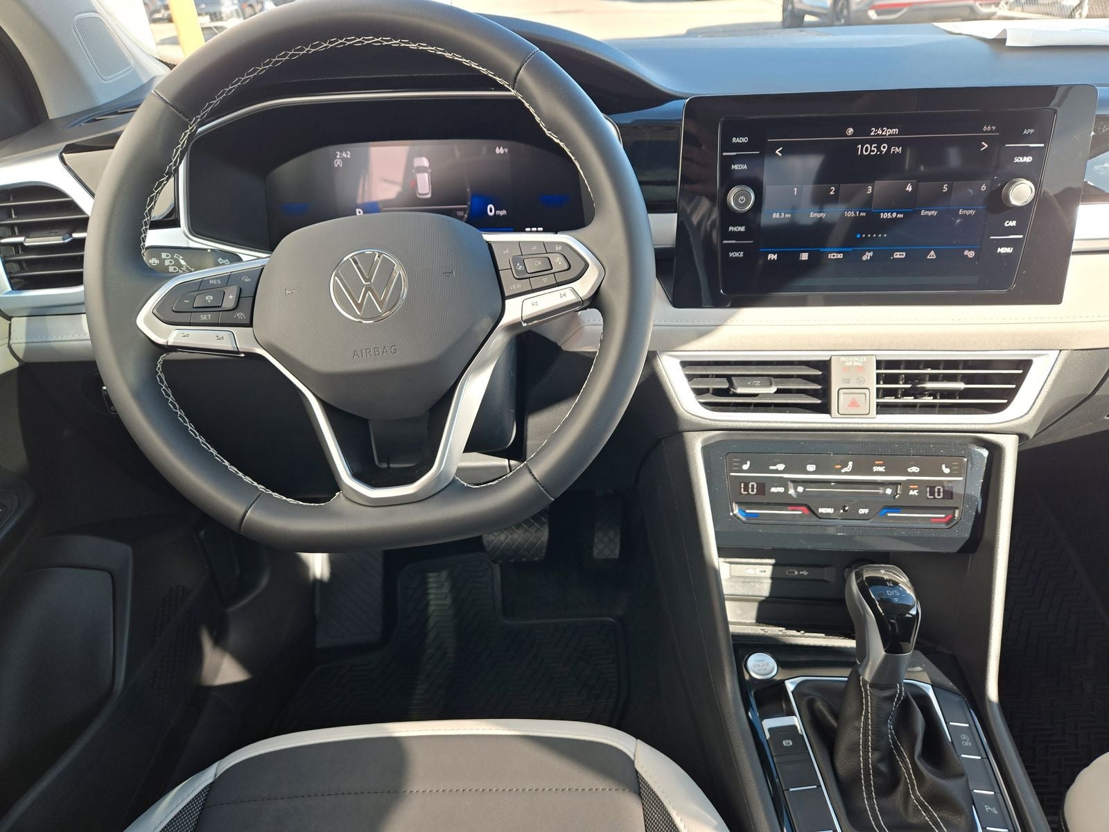 2026 Volkswagen Taos 1.5T SE