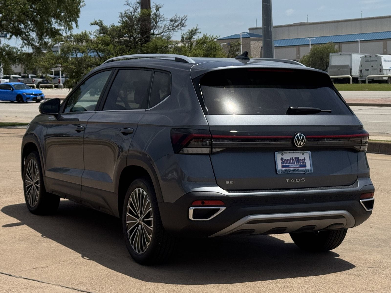 2025 Volkswagen Taos 1.5T SE