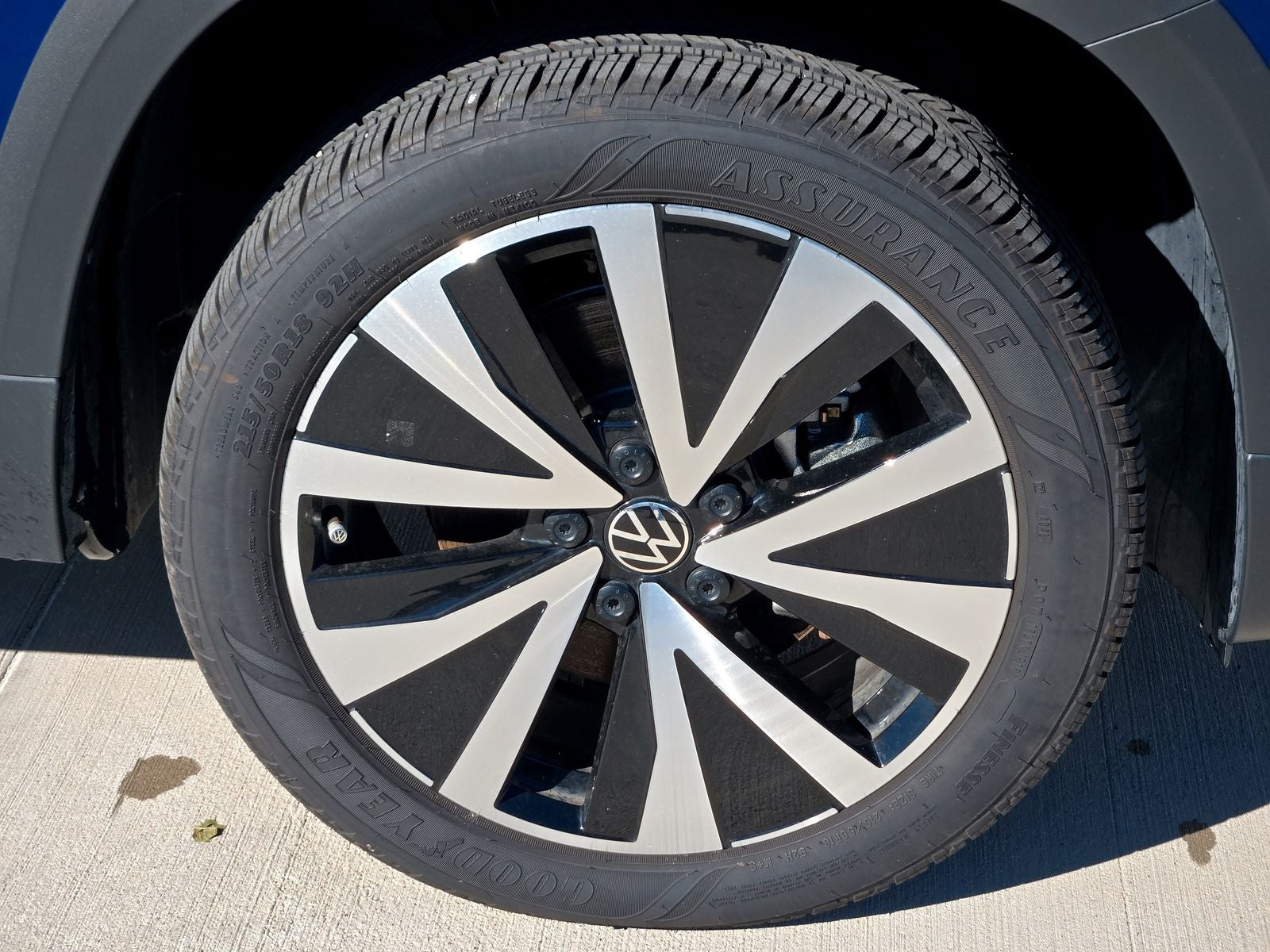 2024 Volkswagen Taos 1.5T SE