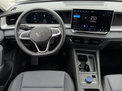 2025 Volkswagen Tiguan 2.0T SE