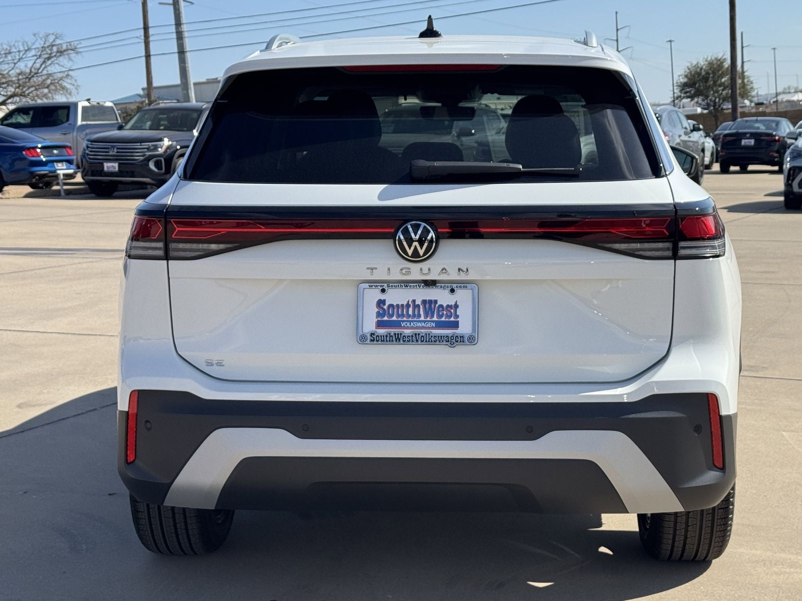 2026 Volkswagen Tiguan 2.0T SE