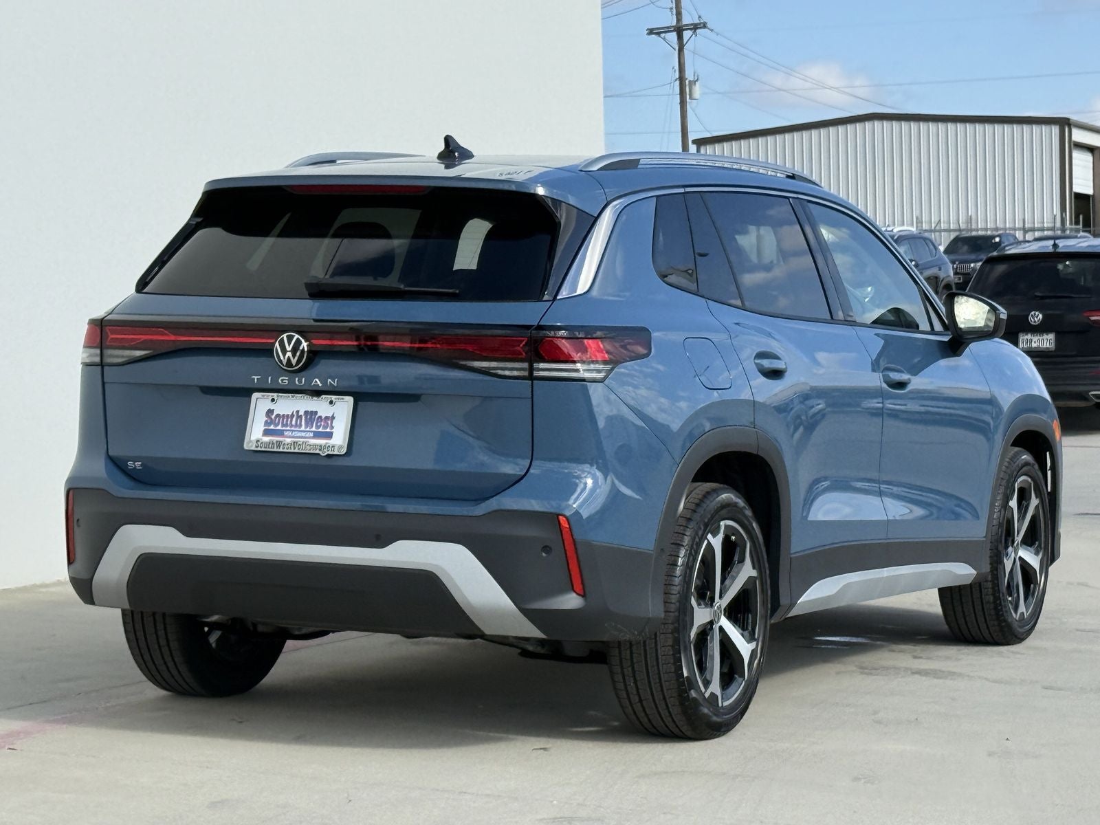 2026 Volkswagen Tiguan 2.0T SE