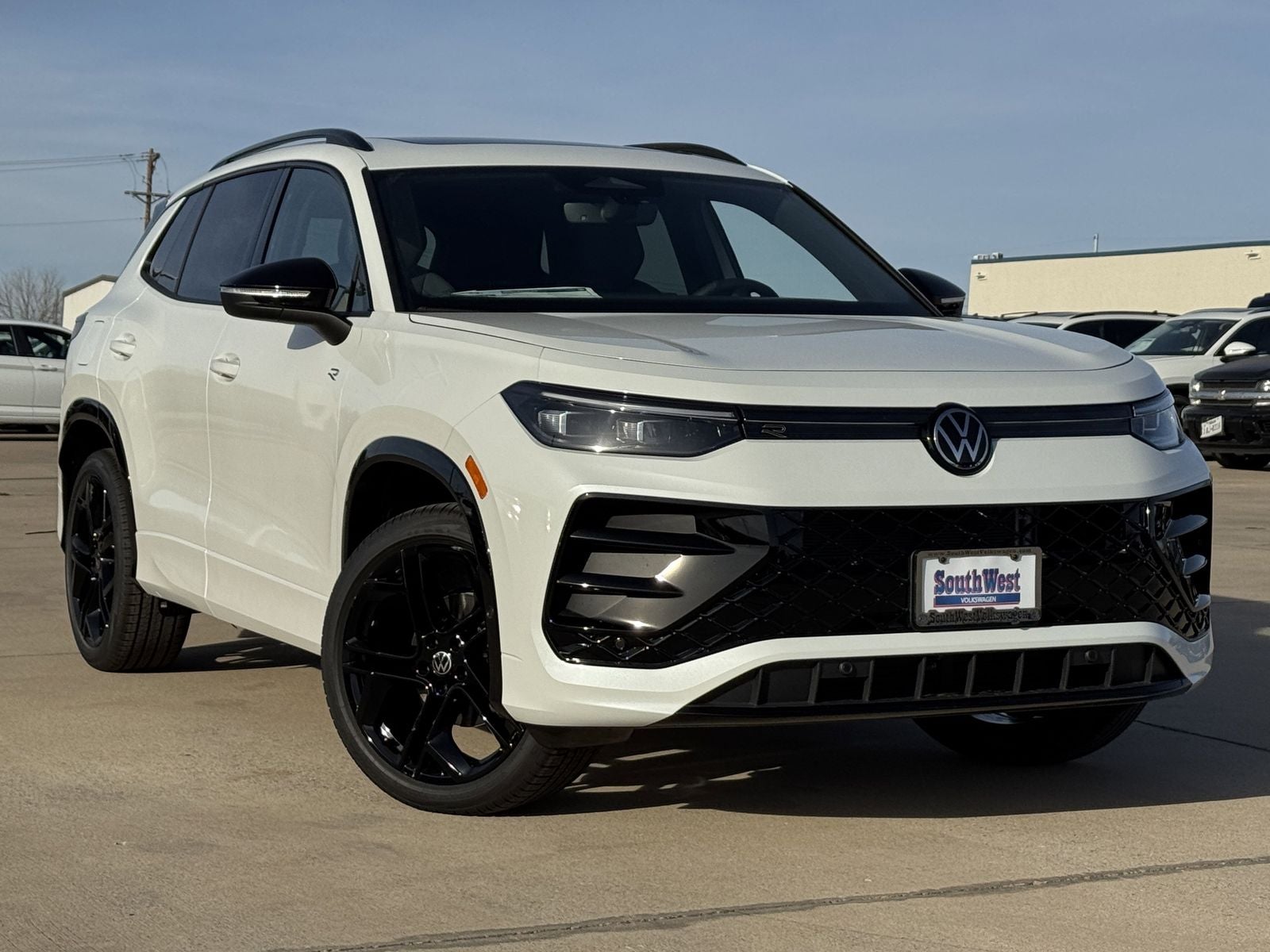 2026 Volkswagen Tiguan 2.0T SE R-Line Black