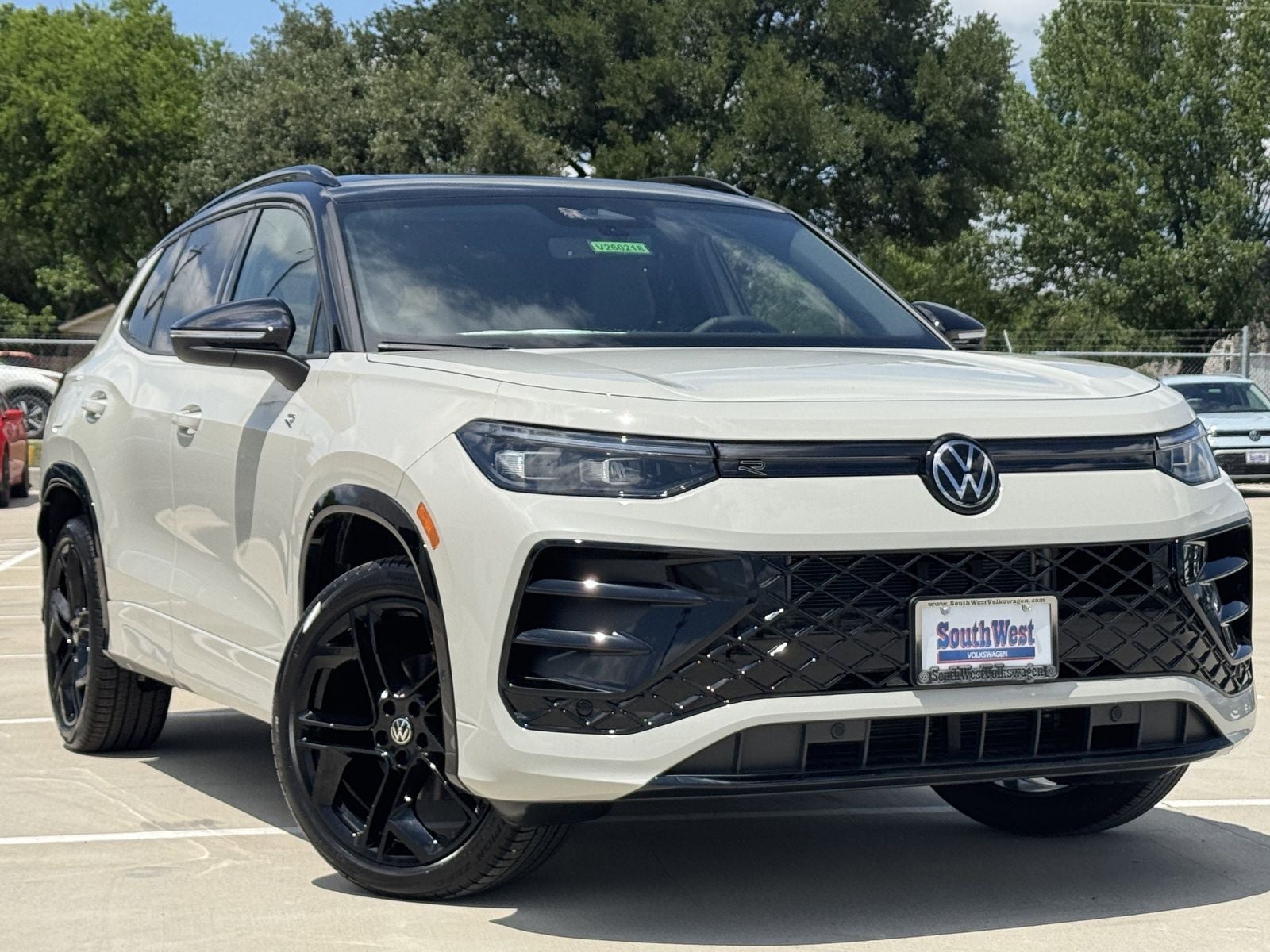 2026 Volkswagen Tiguan 2.0T SE R-Line Black