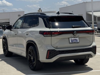 2026 Volkswagen Tiguan 2.0T SE R-Line Black