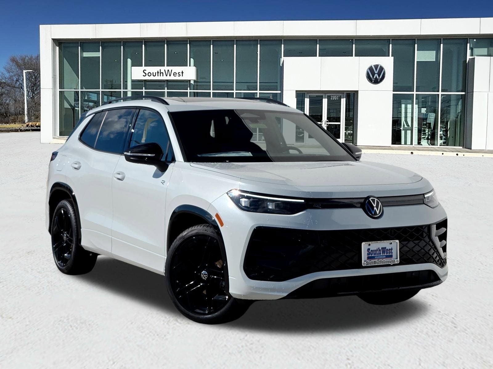 2026 Volkswagen Tiguan 2.0T SE R-Line Black