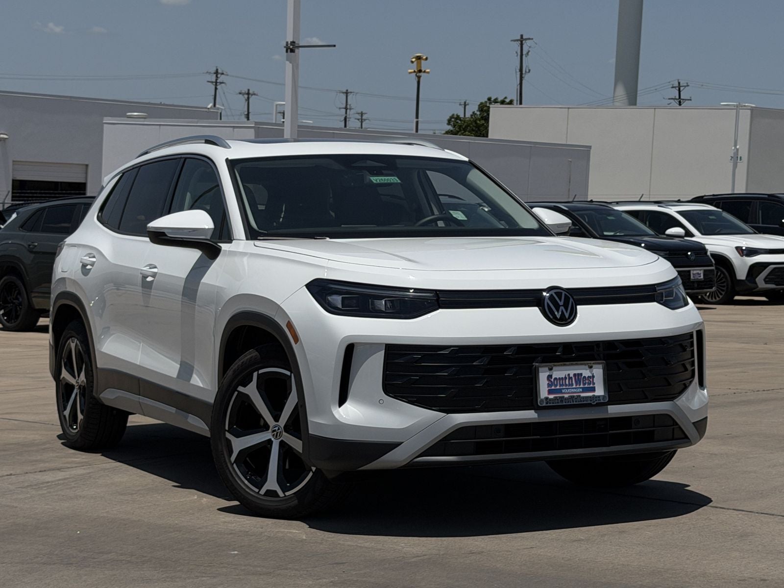 2026 Volkswagen Tiguan 2.0T SE