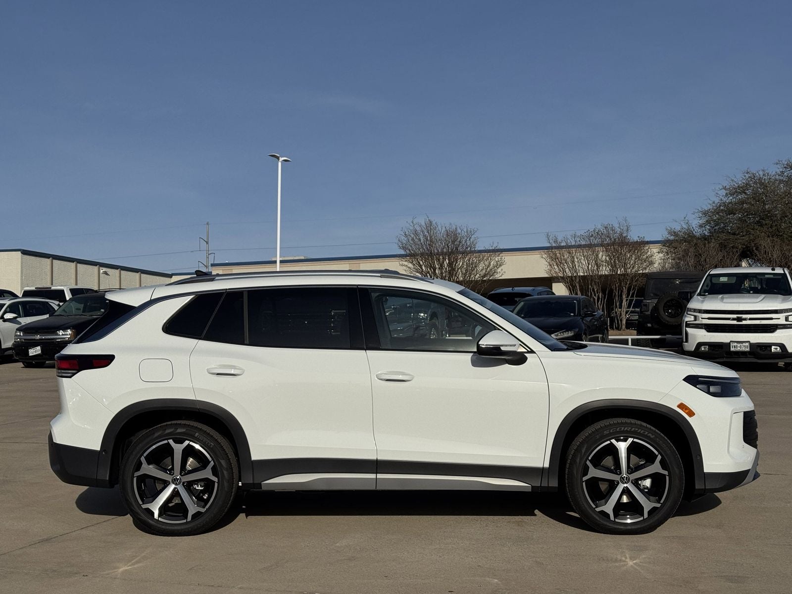 2026 Volkswagen Tiguan 2.0T SE