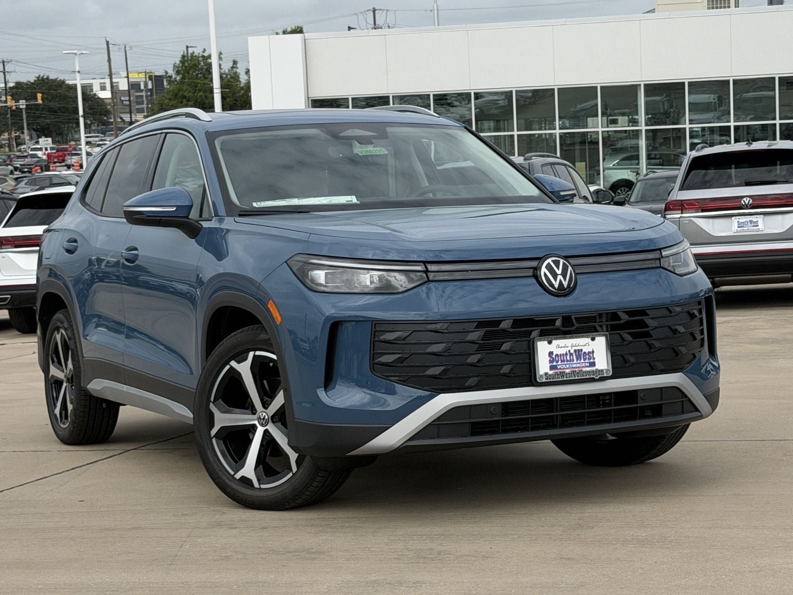 2026 Volkswagen Tiguan 2.0T SE