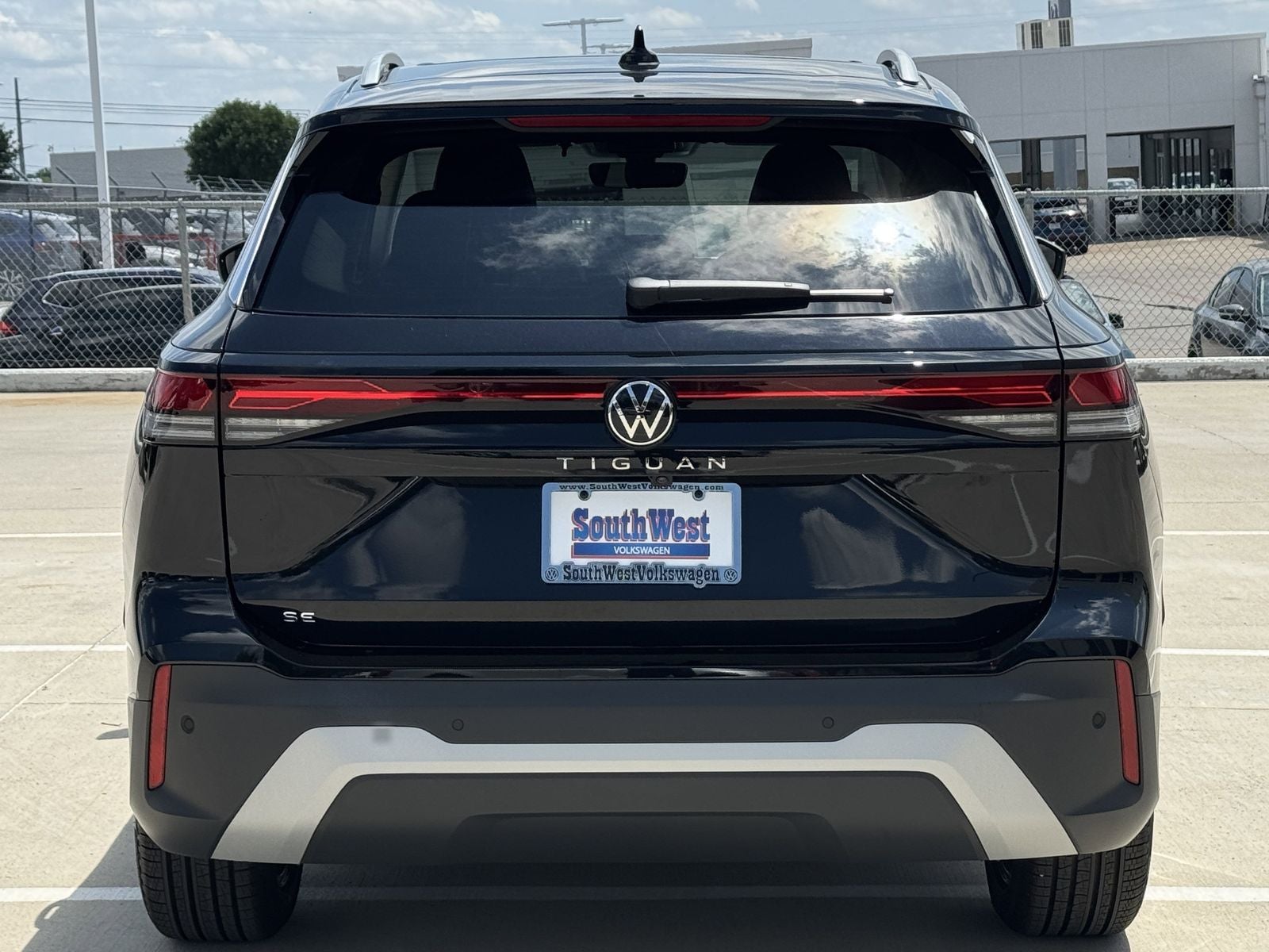 2026 Volkswagen Tiguan 2.0T SE