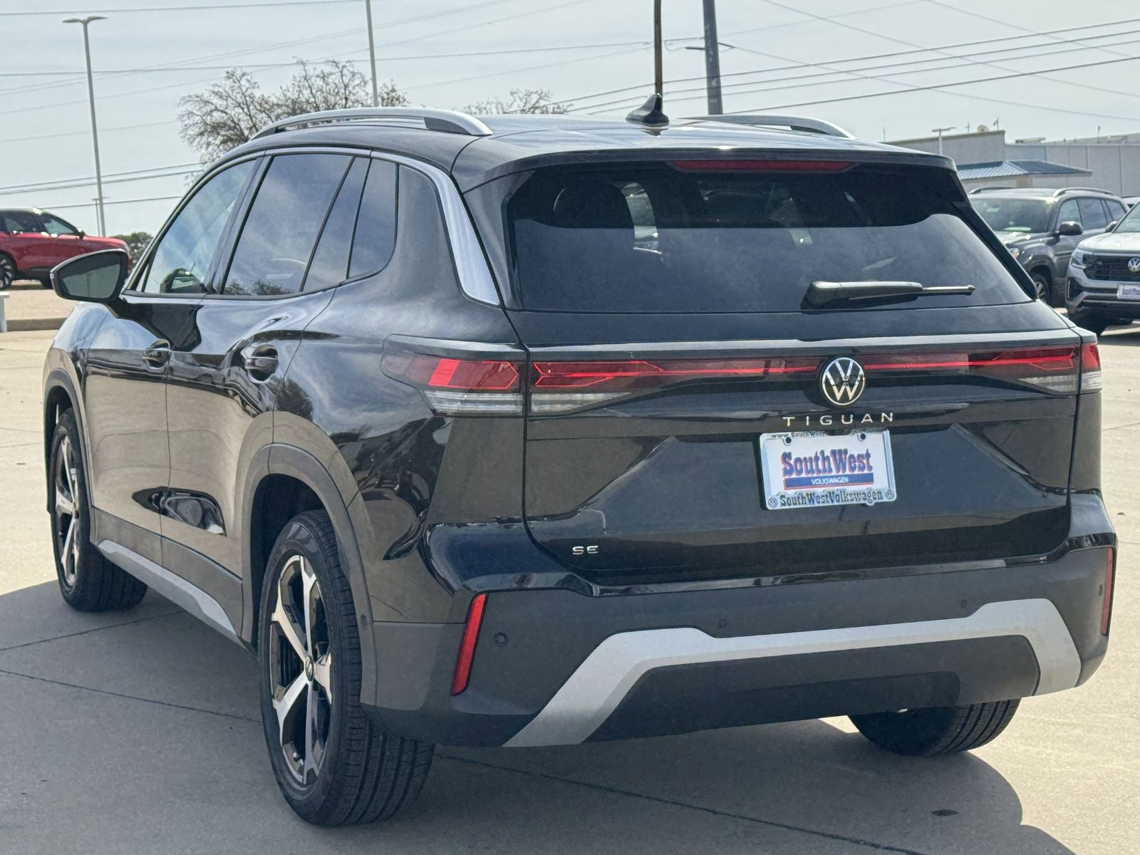 2026 Volkswagen Tiguan 2.0T SE