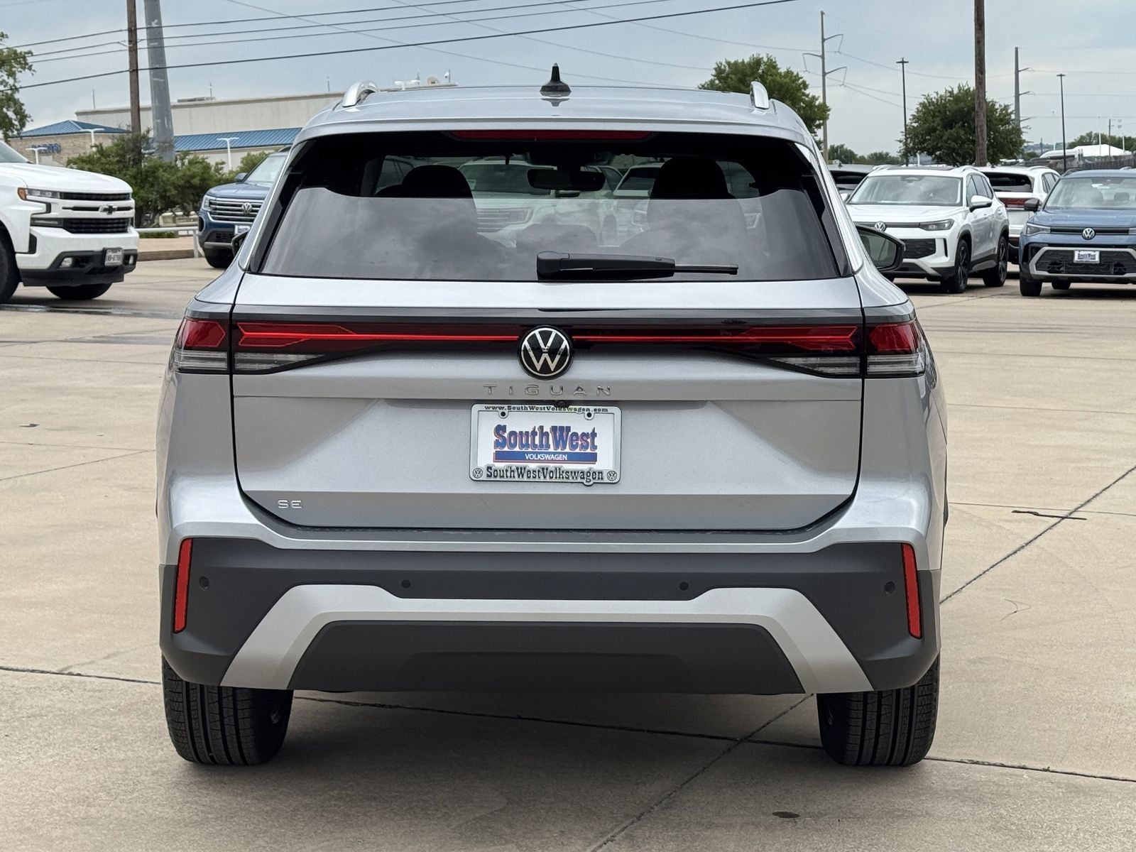 2026 Volkswagen Tiguan 2.0T SE